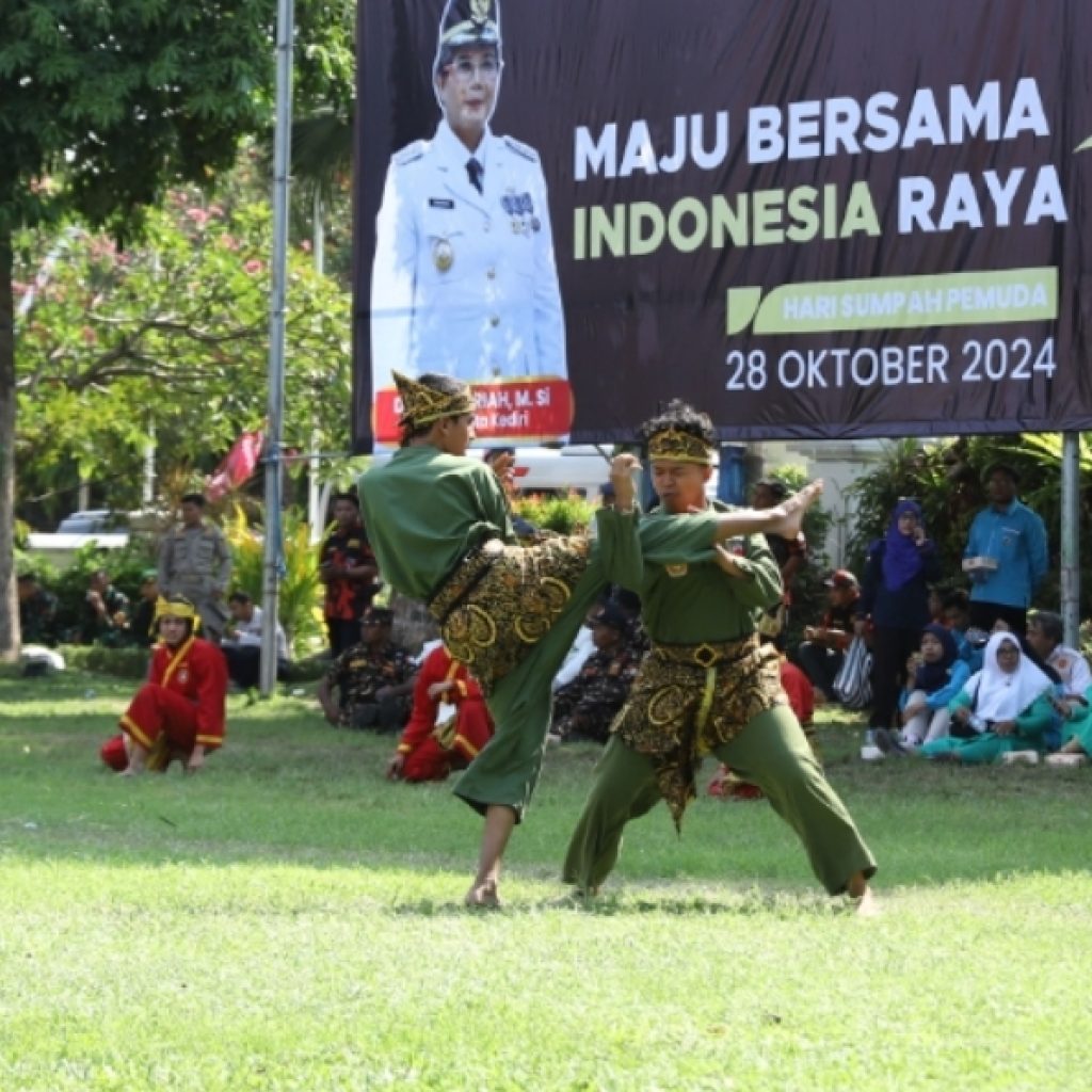 KNPI Kota Kediri Angkat Semangat Sumpah Pemuda Lewat Atraksi Pencak Silat