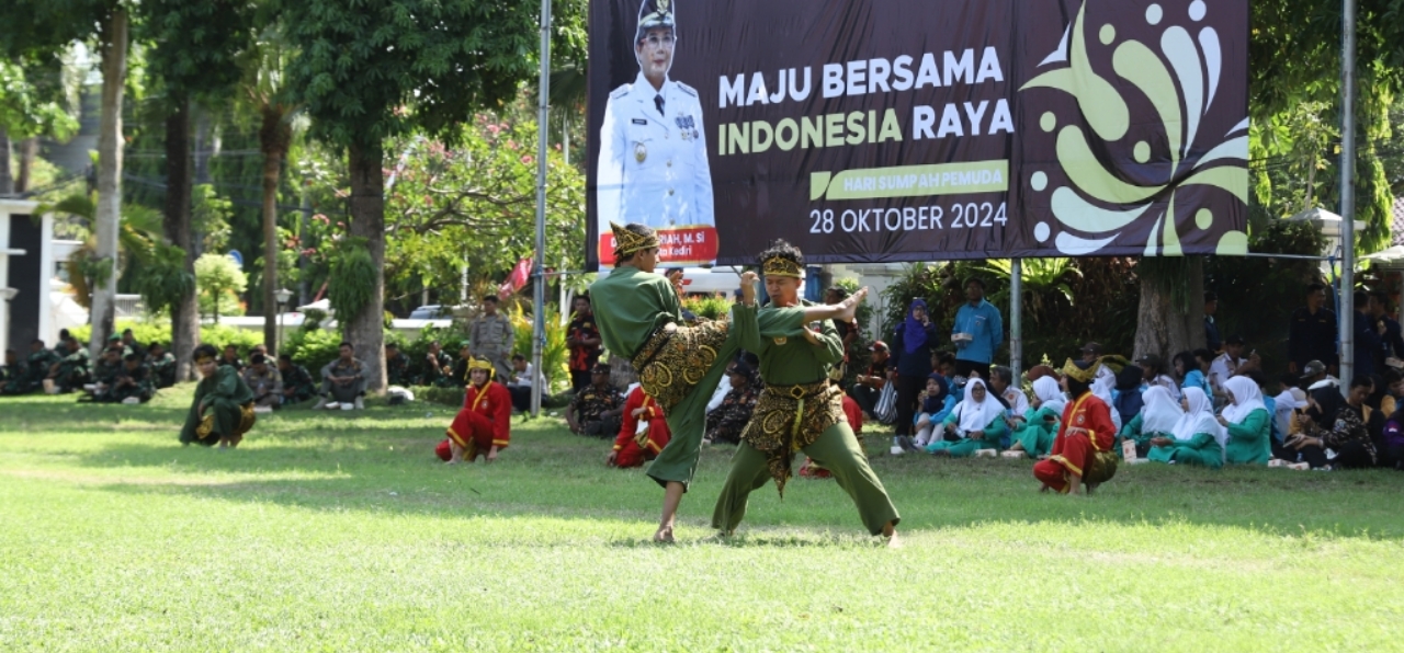 KNPI Kota Kediri Angkat Semangat Sumpah Pemuda Lewat Atraksi Pencak Silat