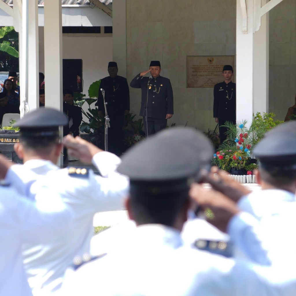 Pemkab Kediri Gelar Upacara HUT ke-79 Jawa Timur, Soroti Penurunan Kemiskinan dan Peningkatan Desa Mandiri