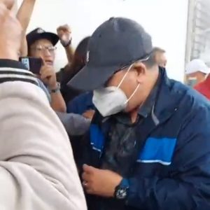 Tiga Hakim PN Surabaya Ditangkap Kejaksaan Agung Tiga Hakim PN Surabaya Ditangkap Kejaksaan Agung