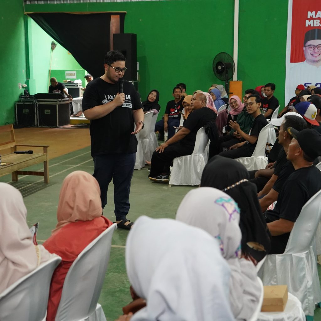 Mas Dhito Berkomitmen Selesaikan Masalah Guru Honorer di Kabupaten Kediri