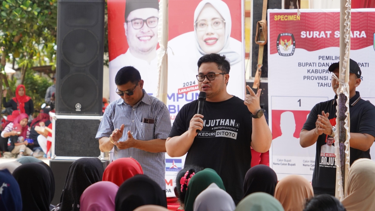 Mas Dhito Menjanjikan Revitalisasi Pasar Kandangan dan Jembatan Lama dalam Pilkada 2024