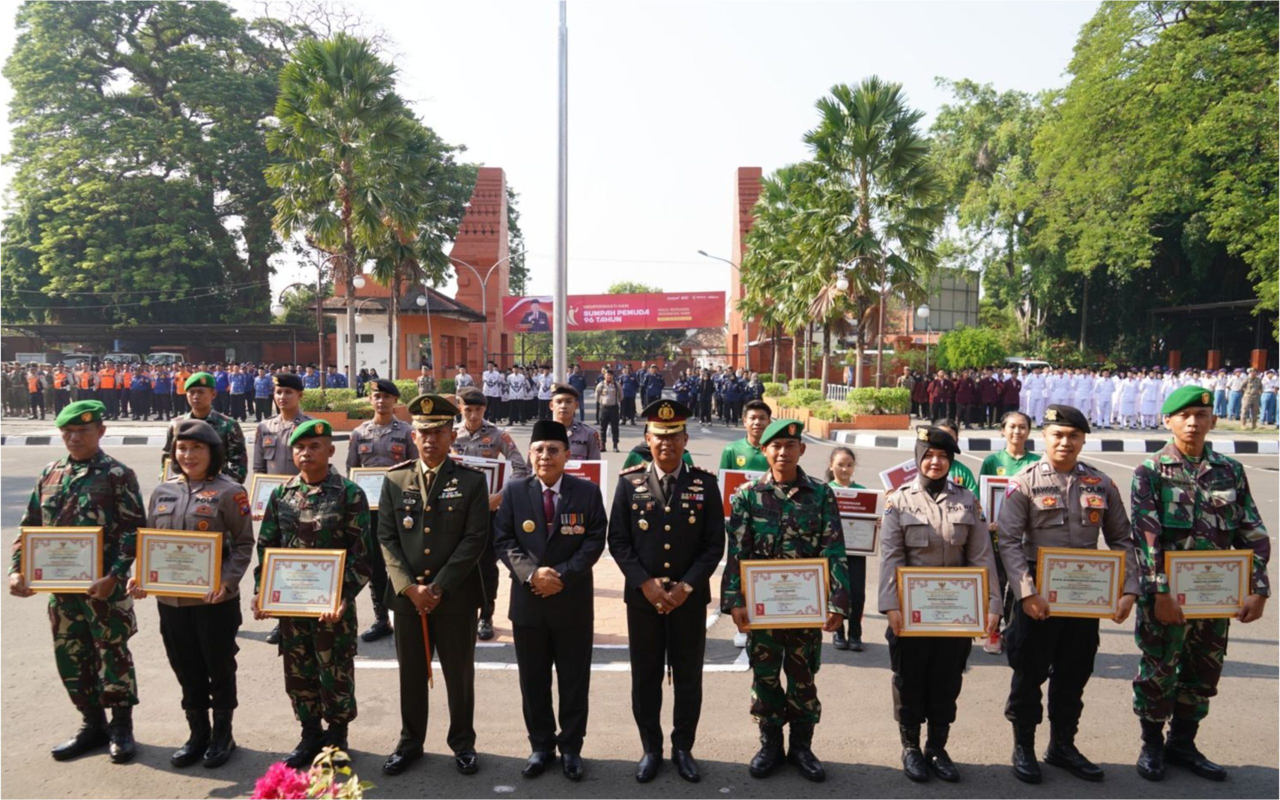 Pemkab. Mojokerto Beri Penghargaan Pemuda & Instansi Berprestasi