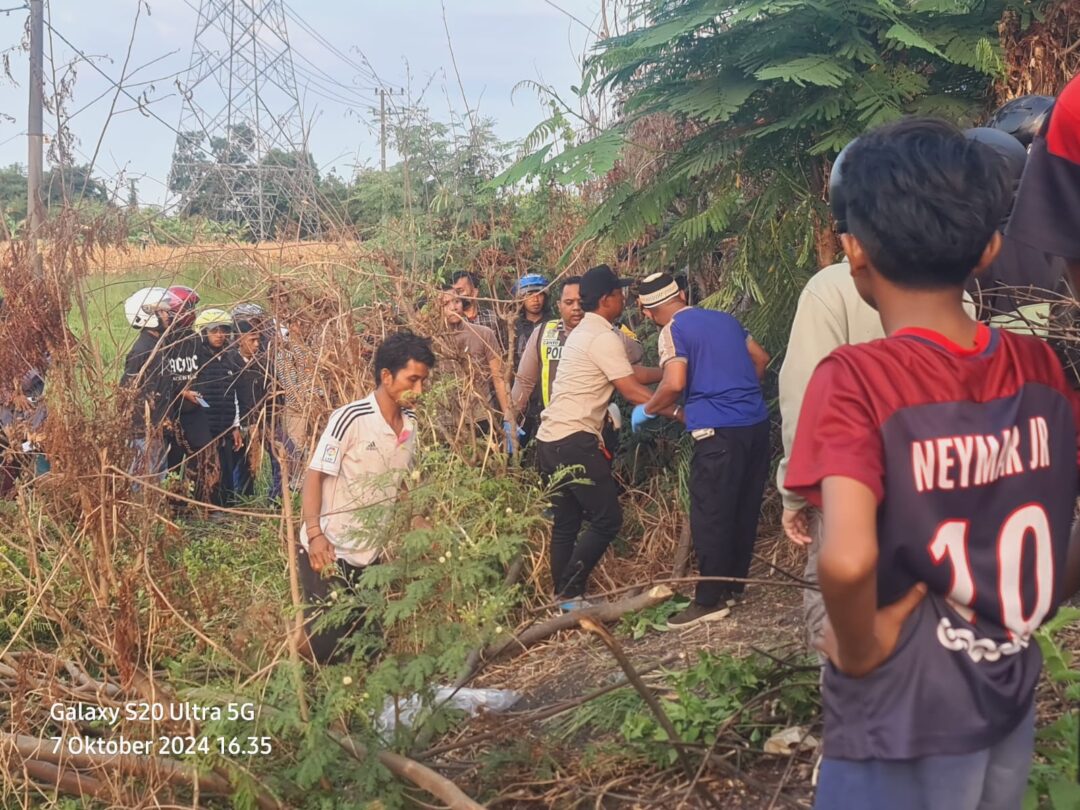 Wanita Asal Baujeng-Beji, Tabrakan Diri Ke KA Wijaya