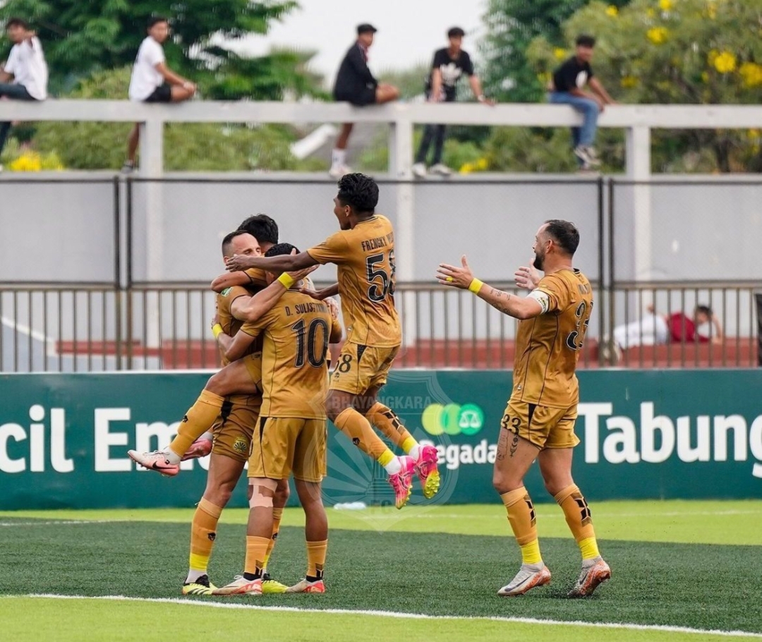 Hasil Liga 2, Curi Point di Pati Bhayangkara FC Ke Puncak Klasemen