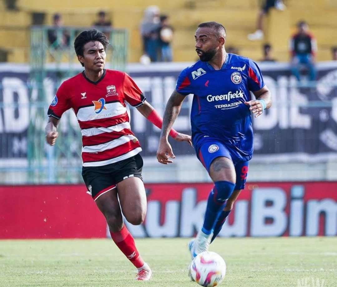 Liga l, Arema FC Curi Point Dikandang Madura United