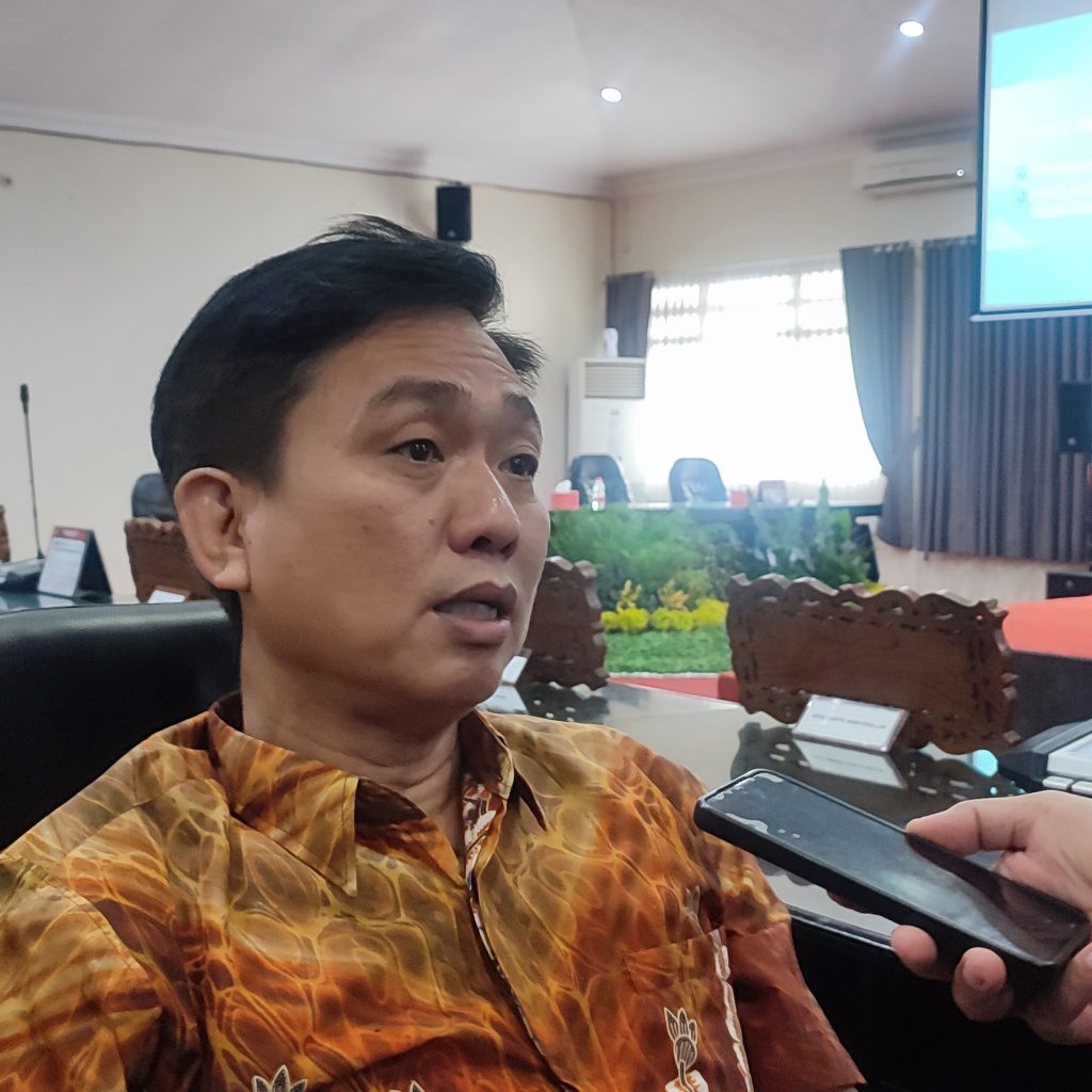 Mangkir Massal di Rapat Paripurna APBD 2025, Ketua dan Wakil DPRD Kota Kediri jadi Sorotan!