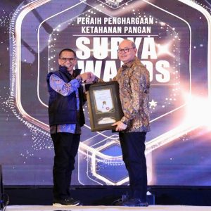 Pemprov Jatim Raih Penghargaan Provinsi Lumbung Pangan Nasional
