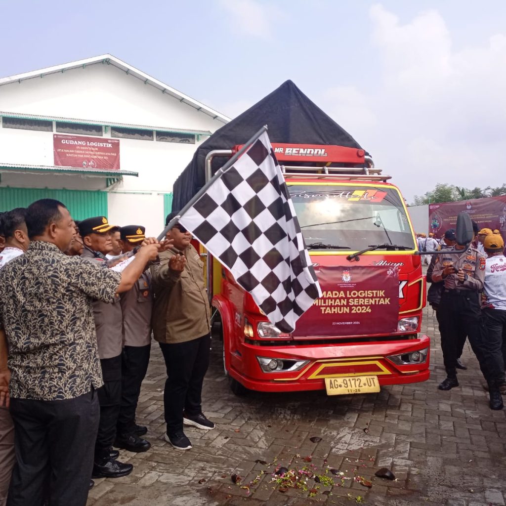 KPU Kabupaten Kediri Distribusikan Logistik Pilkada Serentak 2024 ke 26 Kecamatan