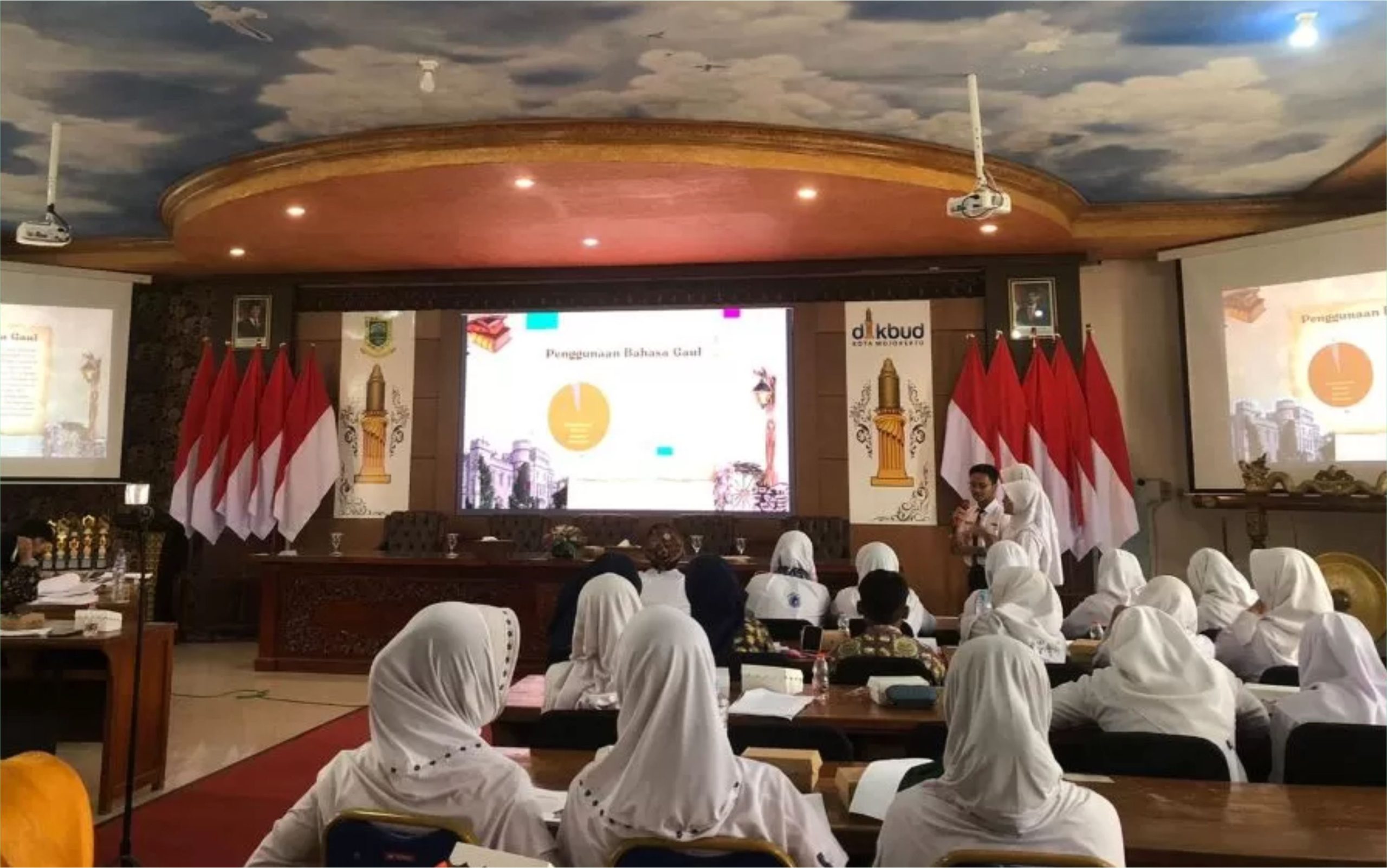 Disdikbud Kota Mojokerto Gelar Lomba Puisi dan Esai HGN 2024