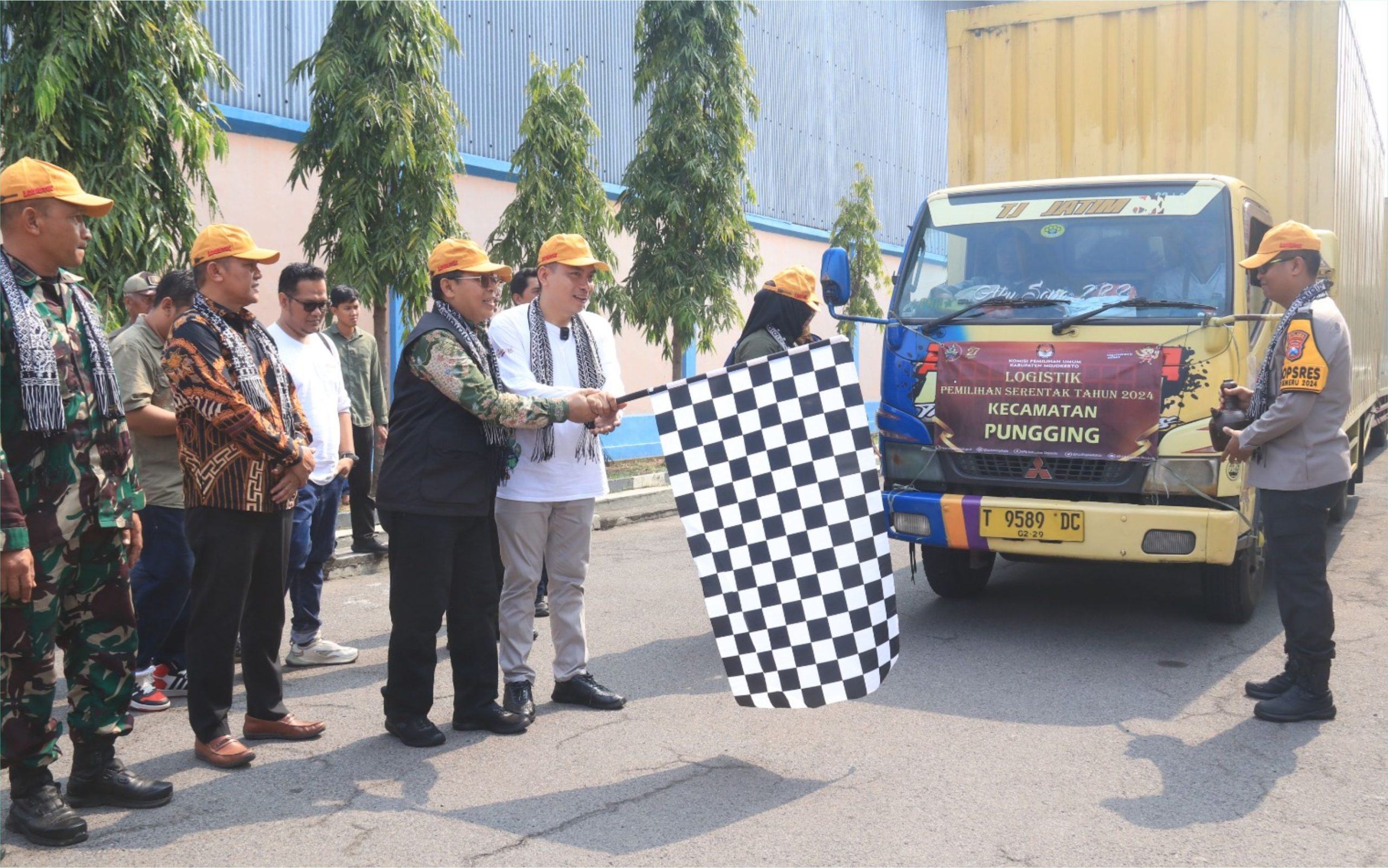 Distribusi Logistik untuk 18 Kecamatan di Kabupaten Mojokerto