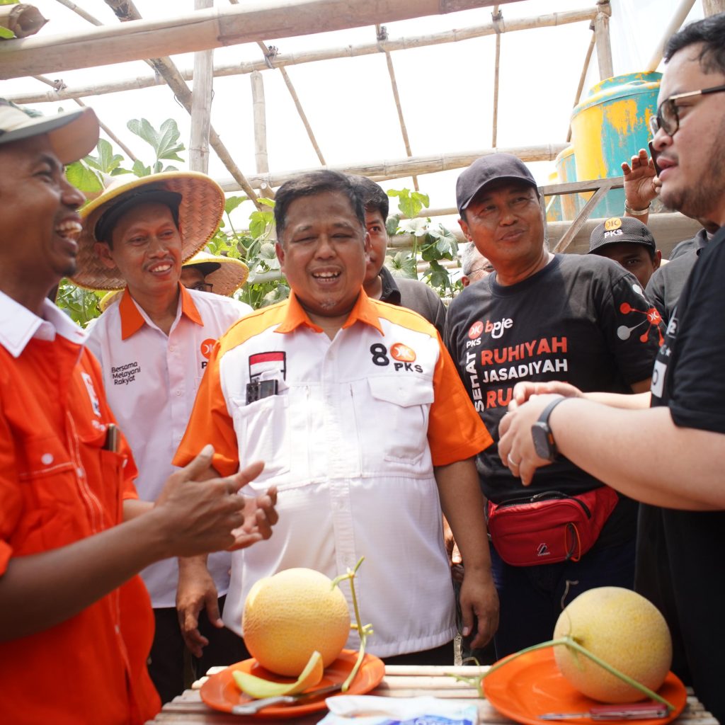 Mas Dhito dan PKS Ajak Milenial Bertani dengan Teknologi Green House