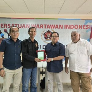 Wartawan Kabupaten Lima Puluh Kota Kunjungan Studi Komparatif ke PWI Pusat Wartawan Kabupaten Lima Puluh Kota Kunjungan Studi Komparatif ke PWI Pusat