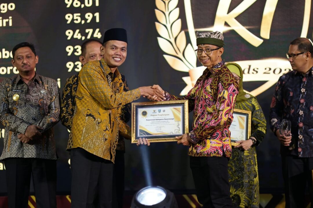 Banyuwangi Raih Penghargaan KI Awards 2024 “Badan Publik Informatif”