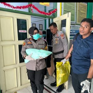 Bayi Laki laki Ditemukan di TPS, Polisi Kejar Pelaku Bayi Laki laki Ditemukan di TPS, Polisi Kejar Pelaku