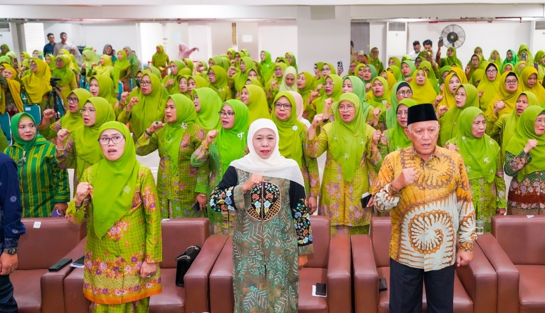 Khofifah Hadiri Bedah Buku KH Hasyim Asy’ari Pemersatu Umat Islam Indonesia Karya Gus Kikin