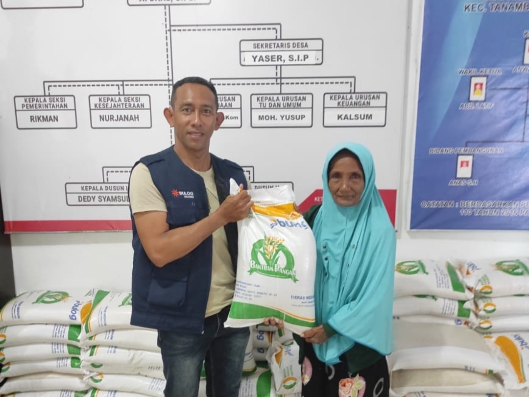 Bulog Sulteng Salurkan Bantuan Pangan untuk 21.839 Kepala Keluarga di Sigi