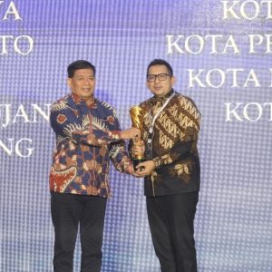 Hattrick Kota Terinovatif IGA 2024, Mas Pj: I’m Nothing Without You Warga Masyarakat Kota Mojokerto! Hattrick Kota Terinovatif IGA 2024, Mas Pj: I’m Nothing Without You Warga Masyarakat Kota Mojokerto!