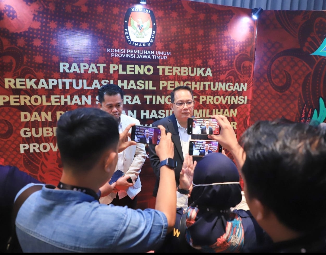 Pj. Gubernur Adhy Pastikan Pleno Rekapitulasi Suara Pilkada Jatim 2024 Lancar