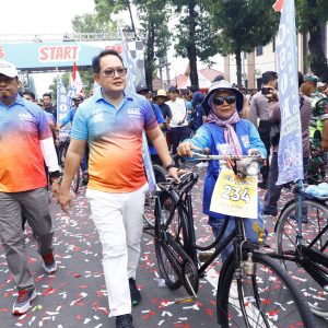 Meriah, Gerak Jalan Tradisional Mojokerto-Surabaya Diikuti 6.596 Peserta Meriah, Gerak Jalan Tradisional Mojokerto-Surabaya Diikuti 6.596 Peserta