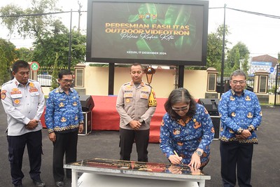 Sinergi Pemkot dan Polres Kediri Kota, Videotron Outdoor Resmi Hadir untuk Masyarakat