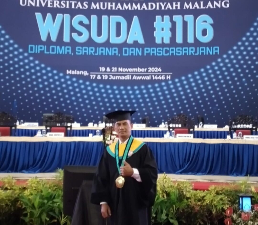 Samsul Hidayat Guru SMAN 1 Karas Raih Gelar Doktor Di UMM