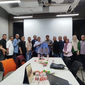 Ketum PWI Pusat Hendry Ch Bangun Minta Persiapan Teknis HPN 2025 Dimulai Pekan Depan Ketum PWI Pusat Hendry Ch Bangun Minta Persiapan Teknis HPN 2025 Dimulai Pekan Depan
