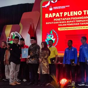 KPU Kabupaten Kediri Tetapkan Bupati dan Wakil Bupati Terpilih Periode 2025-2030 KPU Kabupaten Kediri Tetapkan Bupati dan Wakil Bupati Terpilih Periode 2025-2030