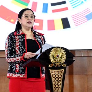 Ketua DPR Puan: Kasih Kesempatan ke Pemerintah Sempurnakan Program MBG Ketua DPR Puan: Kasih Kesempatan ke Pemerintah Sempurnakan Program MBG