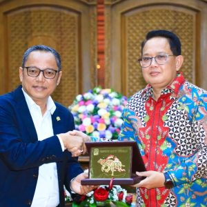 Terima Komisi II DPR RI, Pj. Gubernur Adhy Pastikan Jatim Taati Aturan Terkait Penataan PPPK dan Non ASN