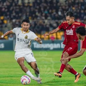 8 Besar Liga 2 : Bhayangkara FC Tahan Imbang Persijap 0-0, Pastikan Tiket ke Liga 1 8 Besar Liga 2 : Bhayangkara FC Tahan Imbang Persijap 0-0, Pastikan Tiket ke Liga 1