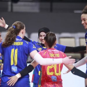 Electric PLN Tinggal Selangkah Lagi Lolos Final Four Electric PLN Tinggal Selangkah Lagi Lolos Final Four
