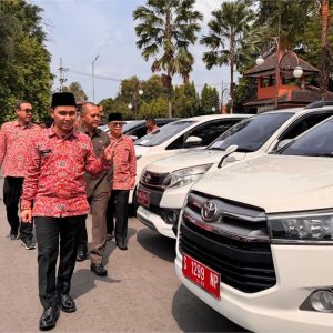 Bupati Al Barraa Larang Pejabat Gunakan Mobil Dinas Untuk Mudik Lebaran 2025 Bupati Al Barraa Larang Pejabat Gunakan Mobil Dinas Untuk Mudik Lebaran 2025