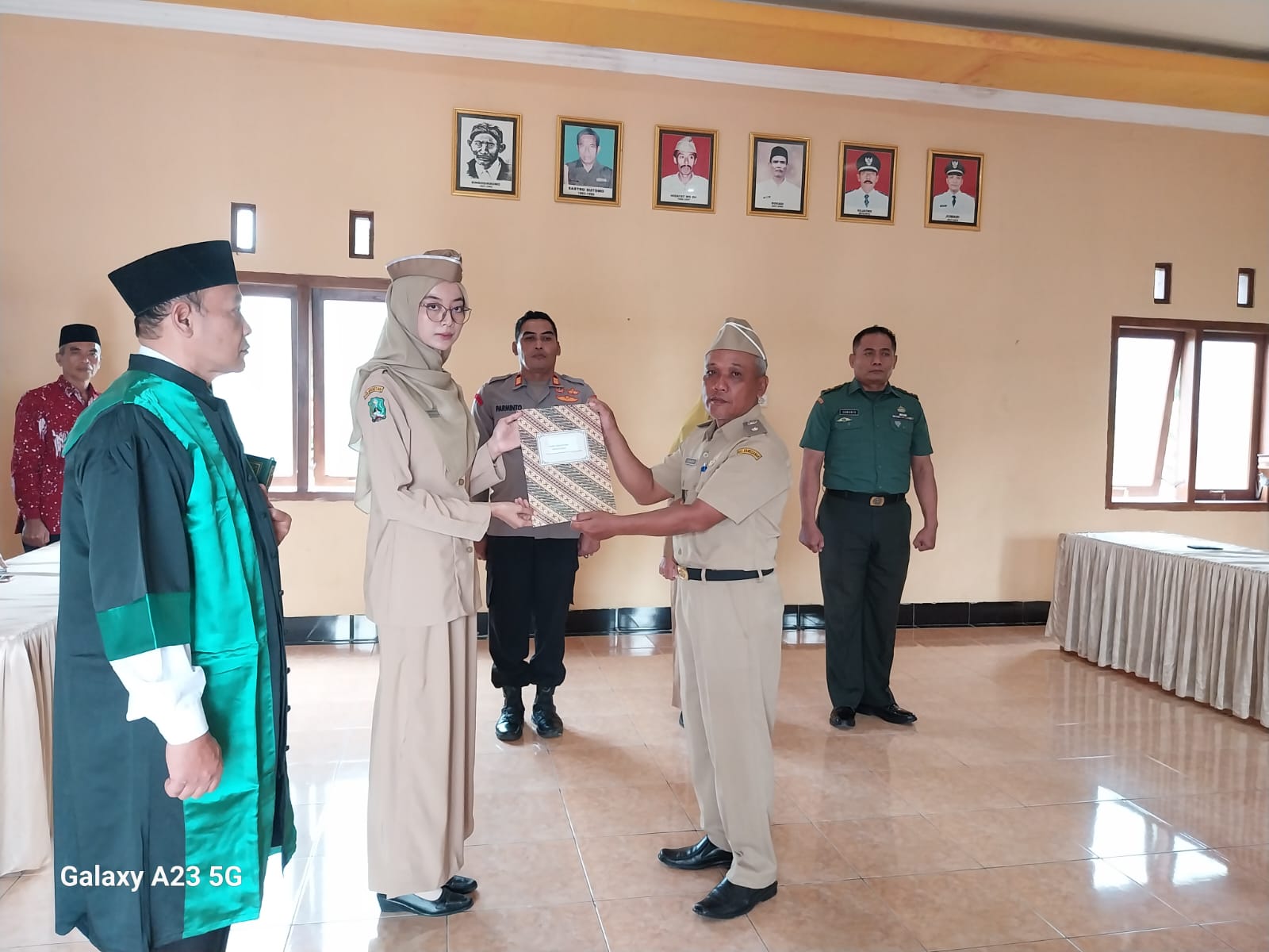 Fibriyan Twin Bayunanda Resmi Dilantik Sekretaris Desa Selorejo