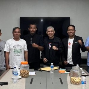 Delapan Buruh Sawit Mengadu ke DPRD Sulteng, Terkait Tudingan PT. ANA Delapan Buruh Sawit Mengadu ke DPRD Sulteng, Terkait Tudingan PT. ANA