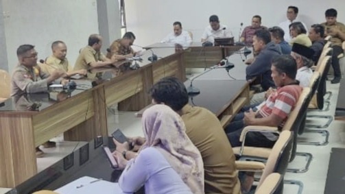 Akibat Tambang Pasir ditutup, Penambang di Blitar Ini Adukan Nasibnya ke Wakil Rakyat