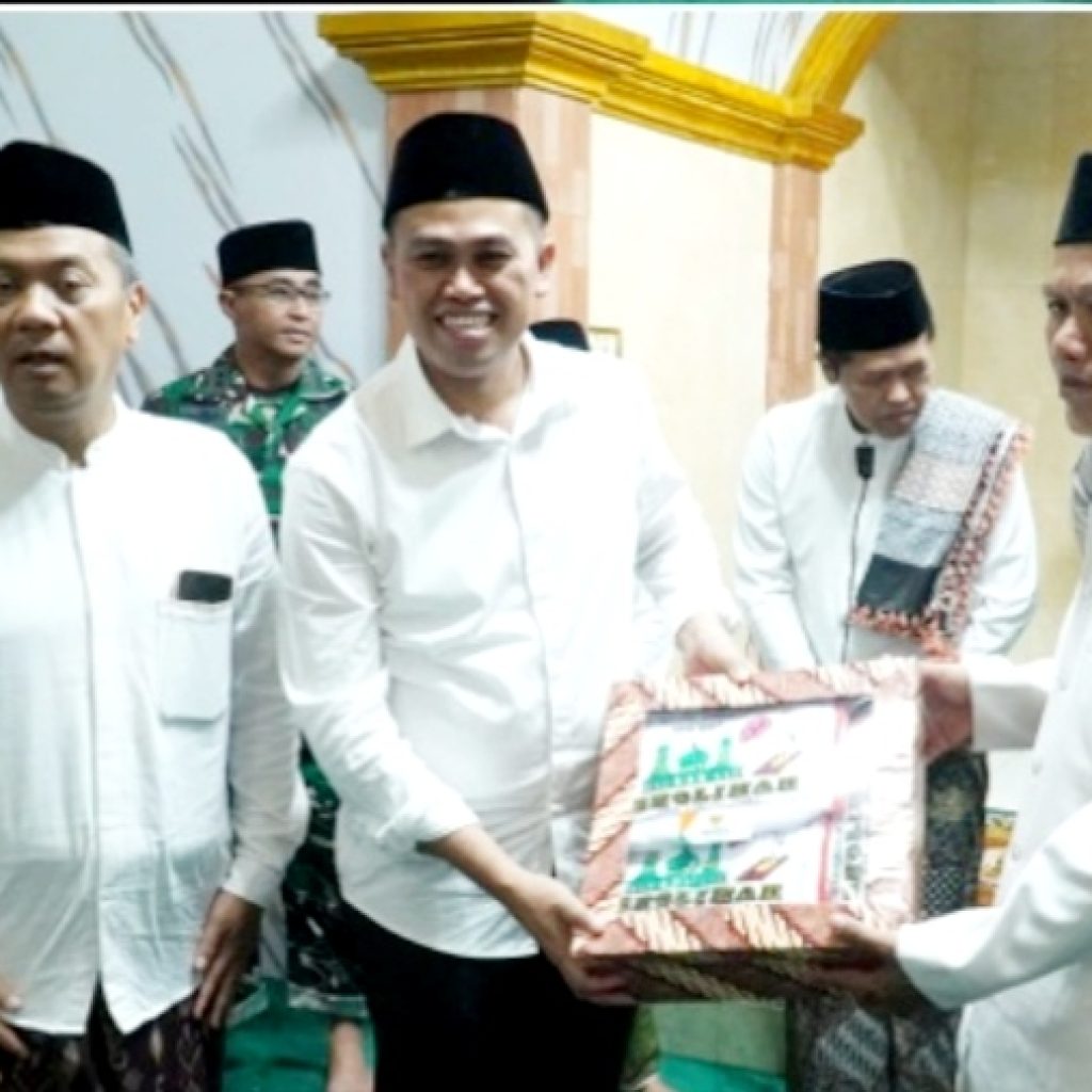 Mas Ibin Safari Ramadhan di Sejumlah Masjid dan Mushola Kota Blitar