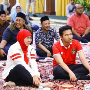 Nobar Bersama PWI dan 28 Pimred, Khofifah Apresiasi Sinergitas dengan Media