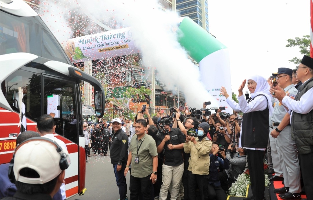 Diberangkatkan Gubernur, 4008 Pemudik Gratis Menuju Berbagai Kota di Jatim 2025