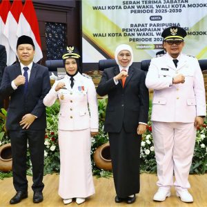Gubernur Khofifah Minta Walikota Ning Ita Selaraskan RPJMD Dengan Provinsi Gubernur Khofifah Minta Walikota Ning Ita Selaraskan RPJMD Dengan Provinsi