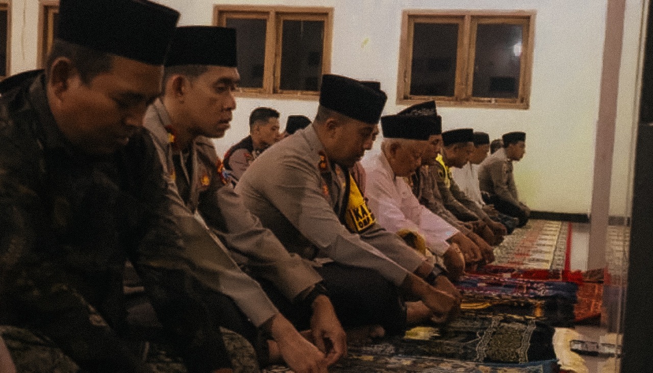 Safari Subuh Kapolres Kediri Kota: Merajut Kebersamaan, Menjaga Kedamaian Ramadan