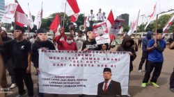 Aksi KKMP Bakar Topeng Simbol Protes, Laporkan Ahmad Dhani ke MKD