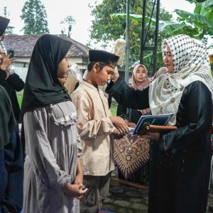 Pemkot Kediri Gencarkan Edukasi dan Santunan, Angka Stunting Berhasil Turun Pemkot Kediri Gencarkan Edukasi dan Santunan, Angka Stunting Berhasil Turun