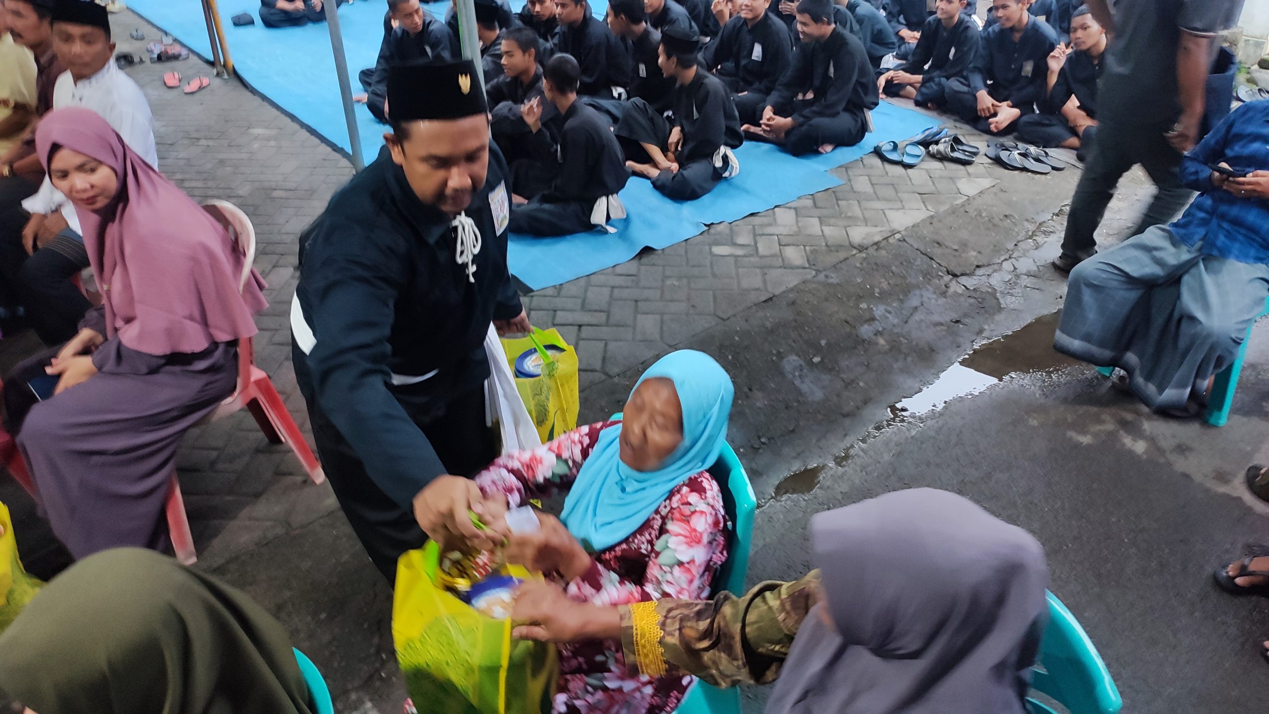 Ratusan Anggota PSHT Kota Kediri Gelar Buka Puasa dan Santunan untuk Dhuafa
