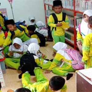Ramadhan: Dikbud Kota Mojokerto Pangkas Jam Pelajaran 5-10 Menit Ramadhan: Dikbud Kota Mojokerto Pangkas Jam Pelajaran 5-10 Menit