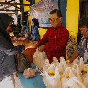 Pemkot Kediri Gelar Operasi Pasar Murni untuk Kendalikan Inflasi Menyambut Lebaran Pemkot Kediri Gelar Operasi Pasar Murni untuk Kendalikan Inflasi Menyambut Lebaran