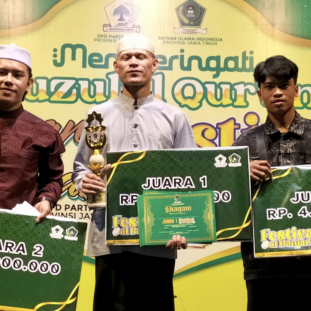 Grup Bisyi’rin Nahawan Peraih Juara Festival Al Banjari Satkar Ulama Jatim