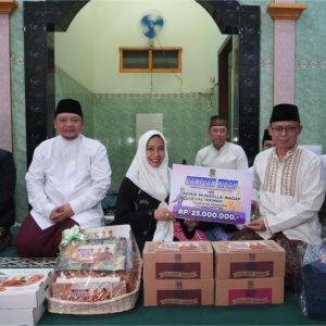 Safari Pagi Subuh, Wali Kota Mojokerto Ning Ita Ajak Masyarakat Dukung “Panca Cita” Safari Pagi Subuh, Wali Kota Mojokerto Ning Ita Ajak Masyarakat Dukung “Panca Cita”