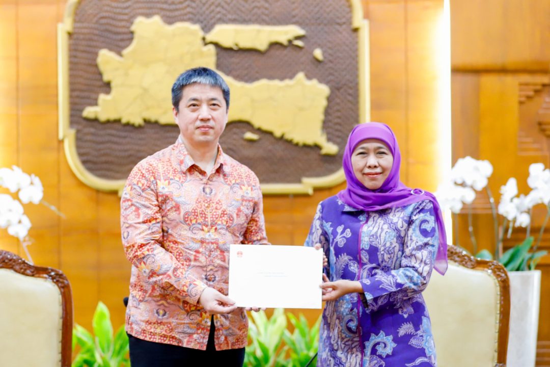 Gubernur Khofifah Terima Konjen RRT Bahas Kerjasama Peternakan, Kesehatan dan Sosbud