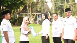 Wali Kota Kediri Serahkan SK Kenaikan Pangkat untuk 297 PNS, Dorong Profesionalisme dan Inovasi